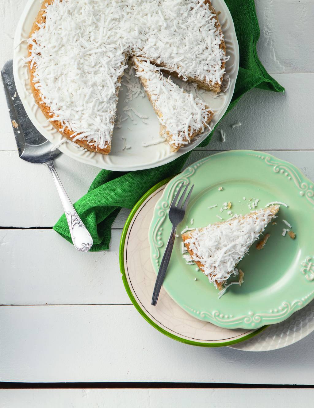 Este bolo de aipim e coco é saudável e irresistível