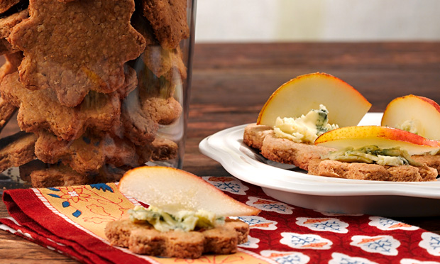 receita-biscoito-salgado-de-aveia-com-pera-e-gorgonzola