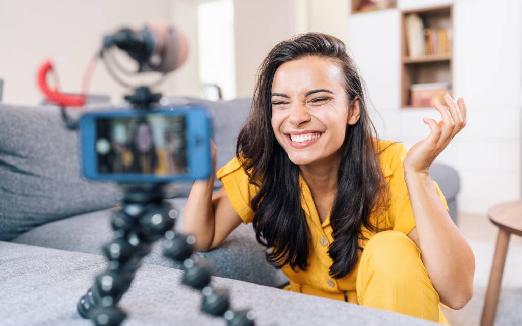 Instagram inicia testes para pagar influenciadores por lives e IGTV