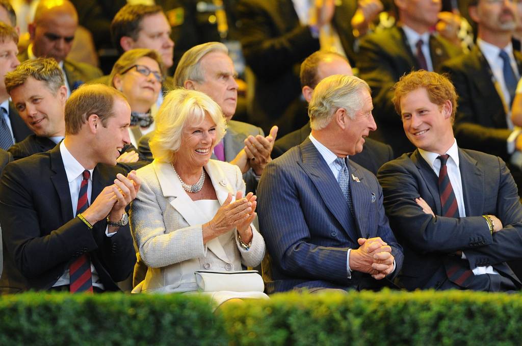 Camilla, William, Harry e Charles