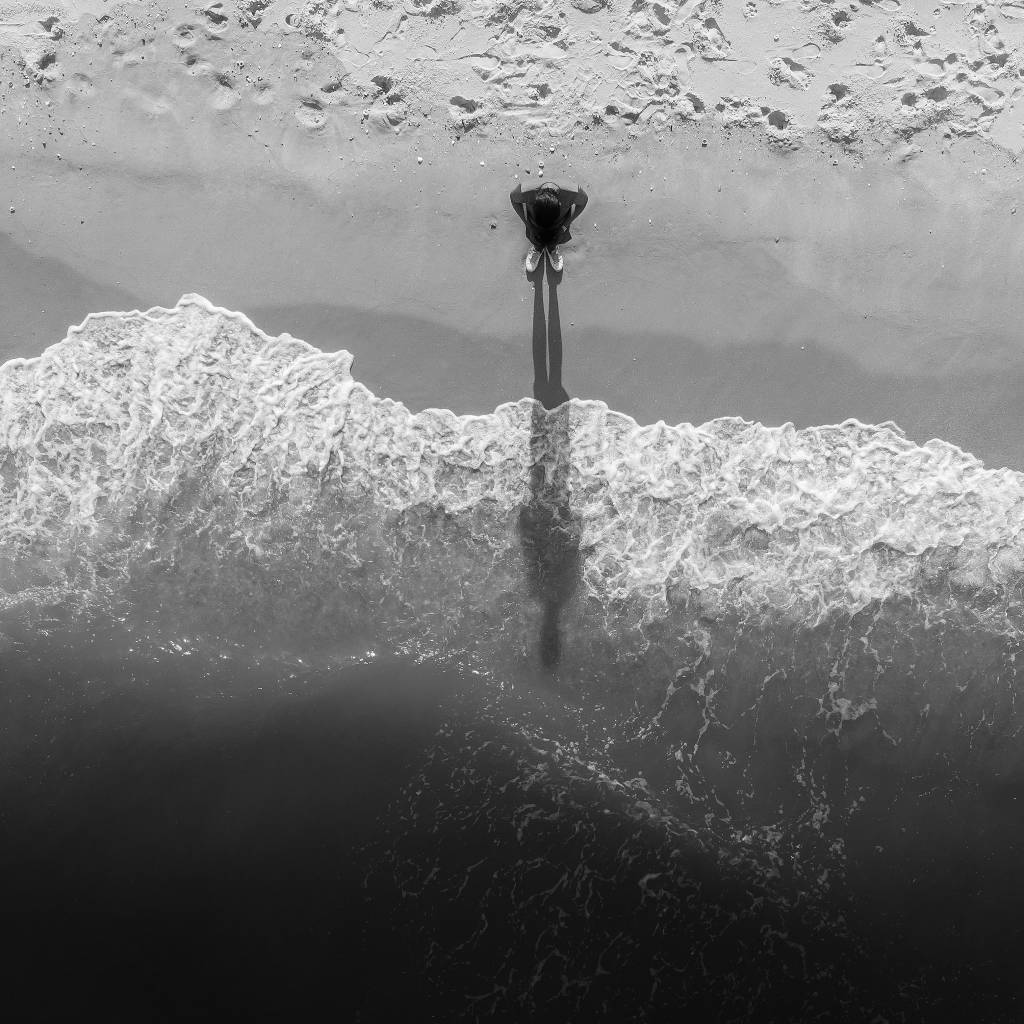 Os casos de suicídio em meio à pandemia chamam atenção para o cuidado