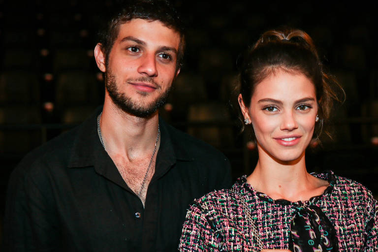 Chay Suede e Laura Neiva aguardam segundo filho, revela o pai do ator