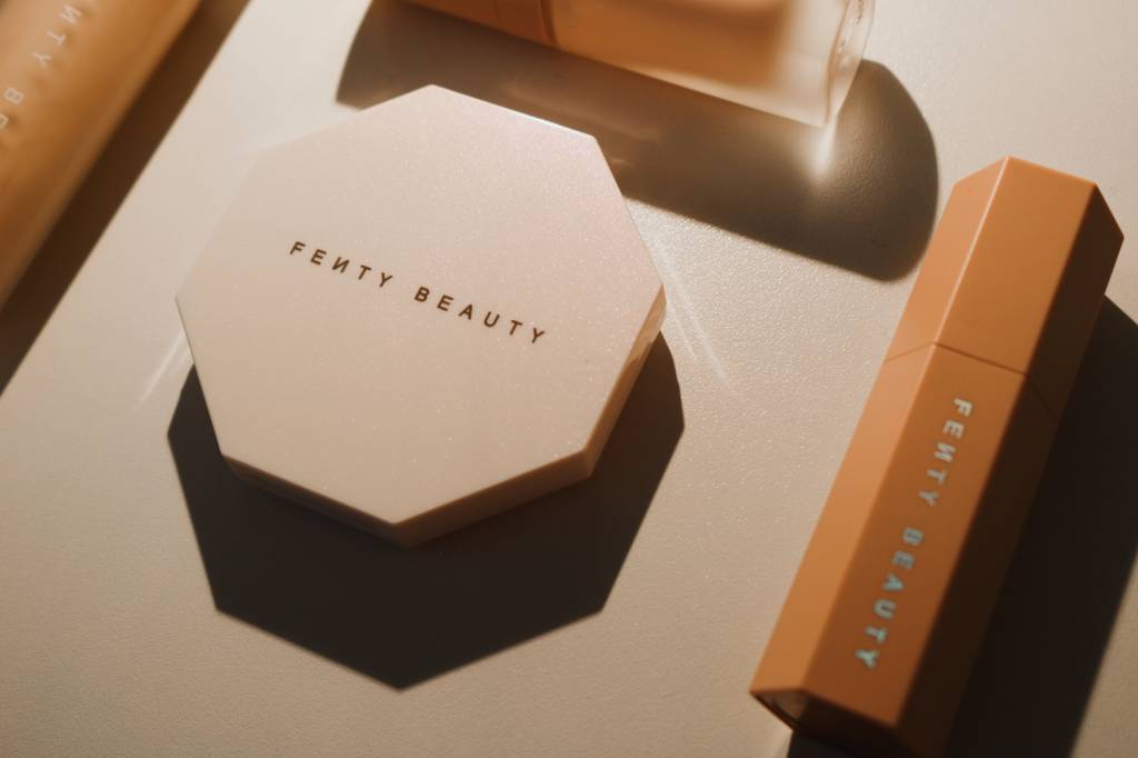 Depois de muita especulação, Fenty Beauty chega ao Brasil