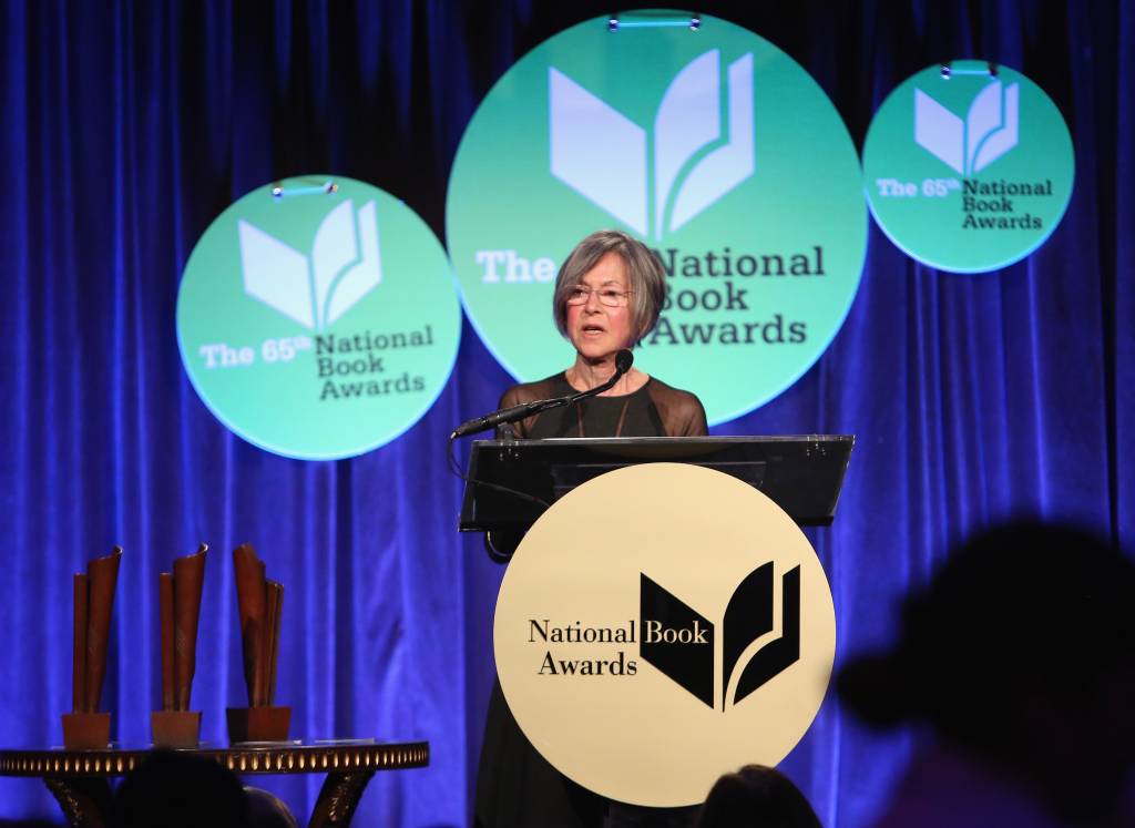 Poetisa Louise Glück é a 16ª mulher a ganhar o Nobel de Literatura