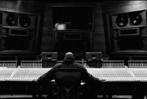 Produtor musical Dr. Dre sofre aneurisma e é internado em Los Angeles