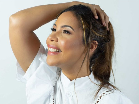 Amanda Wanessa, cantora gospel, sofre acidente de carro está na UTI