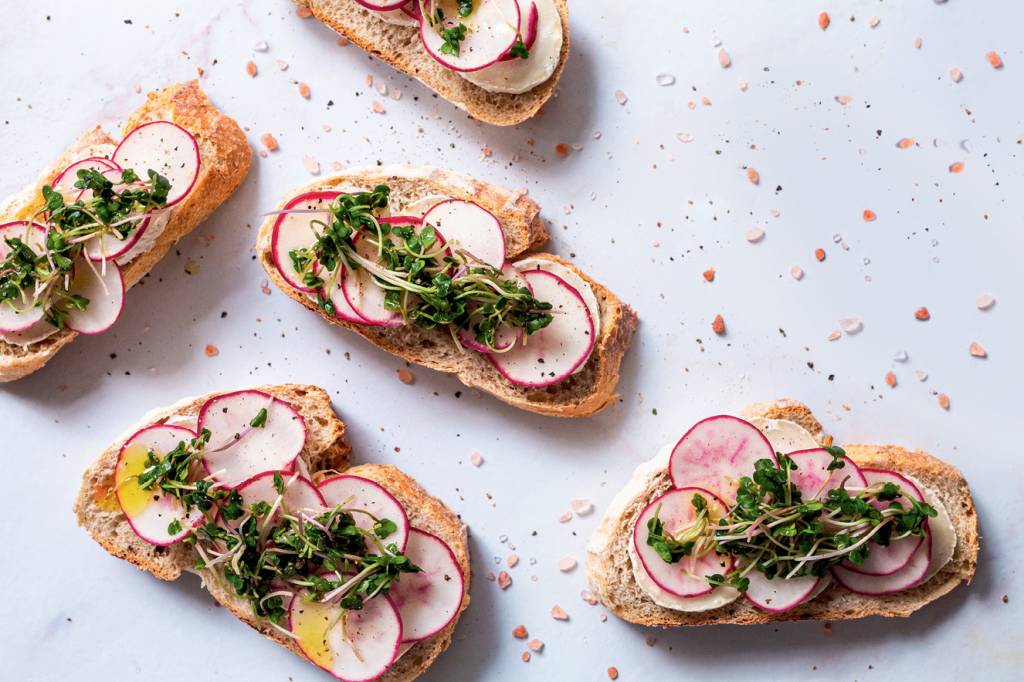Receitas doces e salgadas para um brunch completo em casa