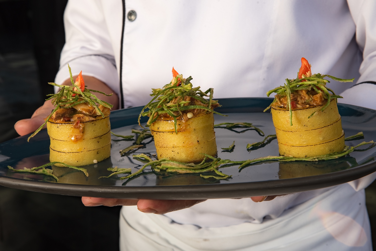 Ragu de frango caipira com polenta