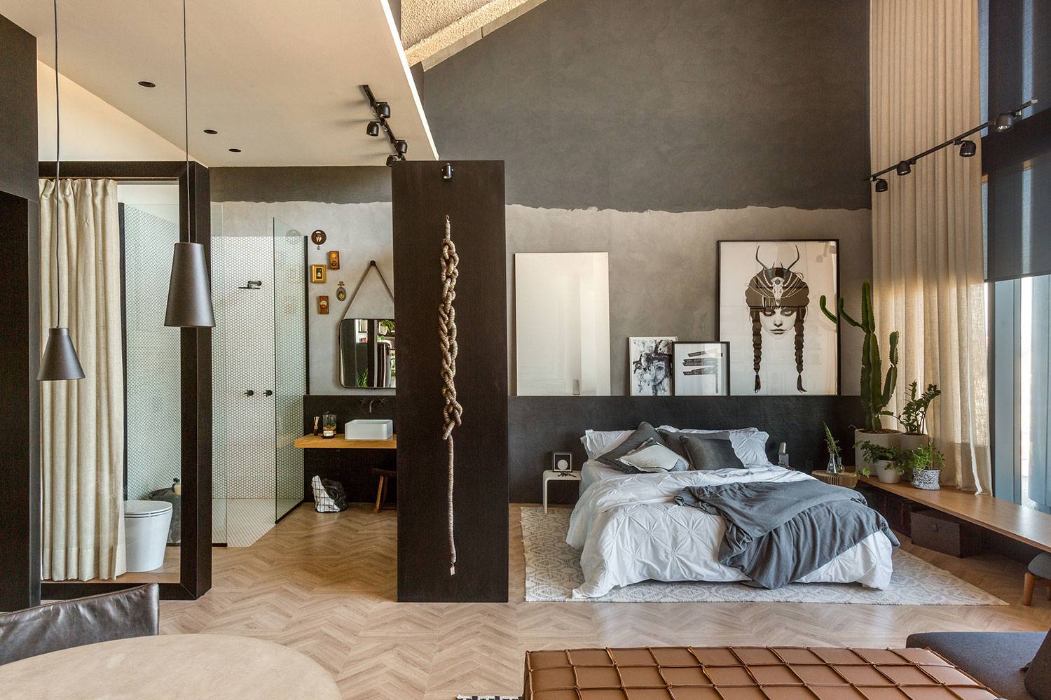 Sala decorada no estilo industrial