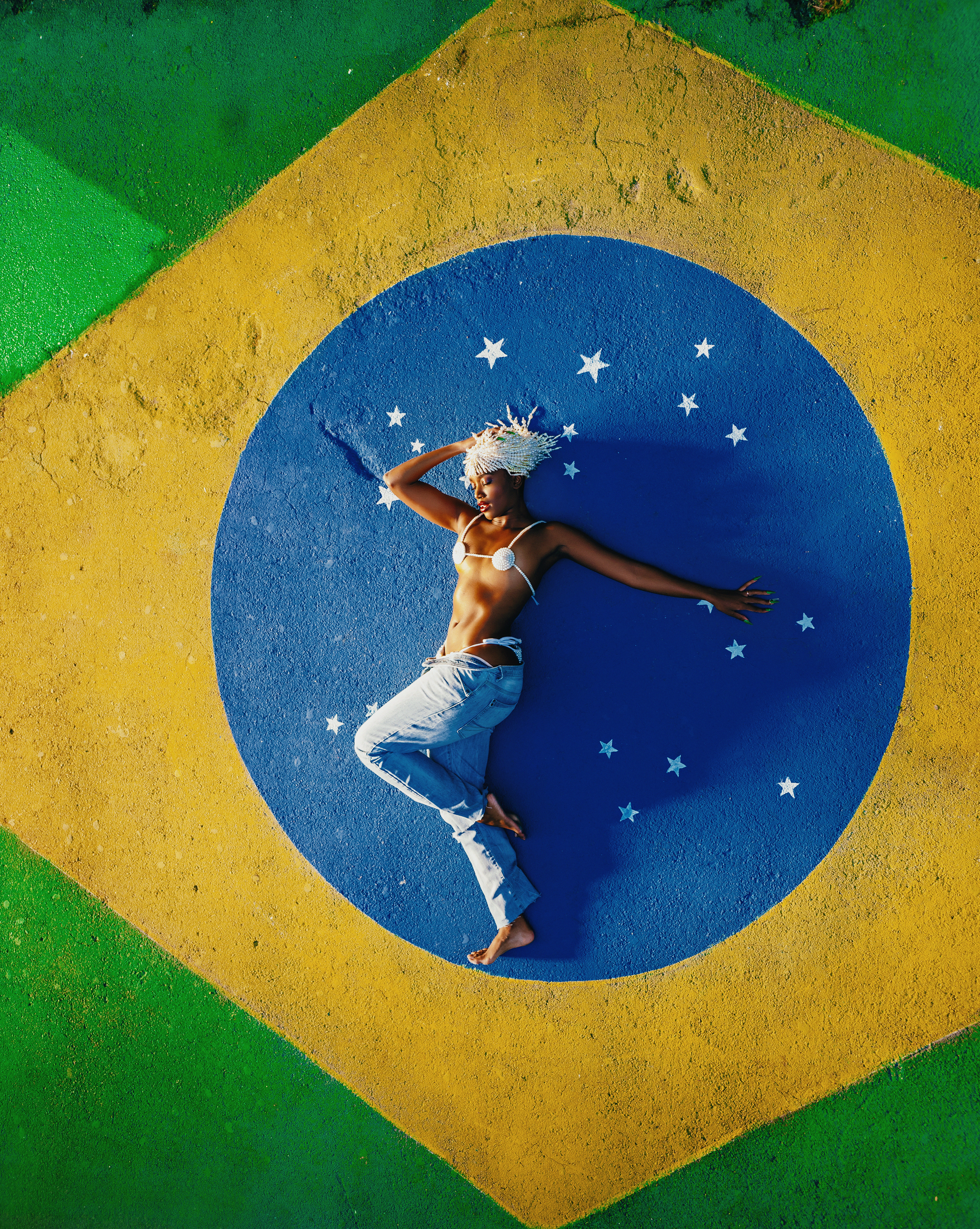 Iza em clipe de Gueto