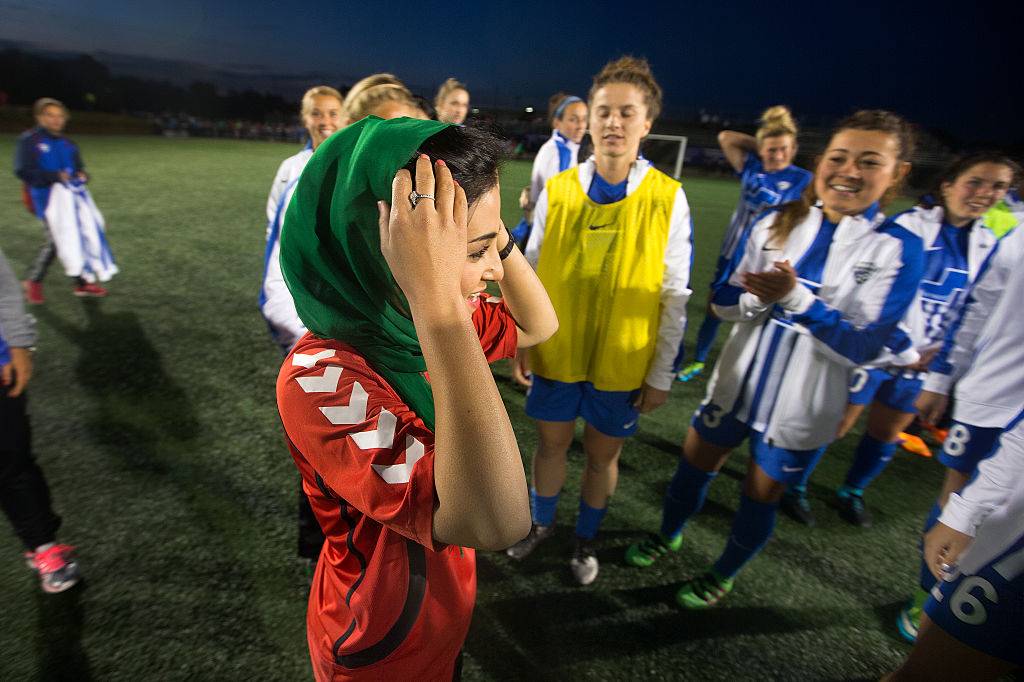 Seleção feminina de base do Afeganistão foge para o Paquistão