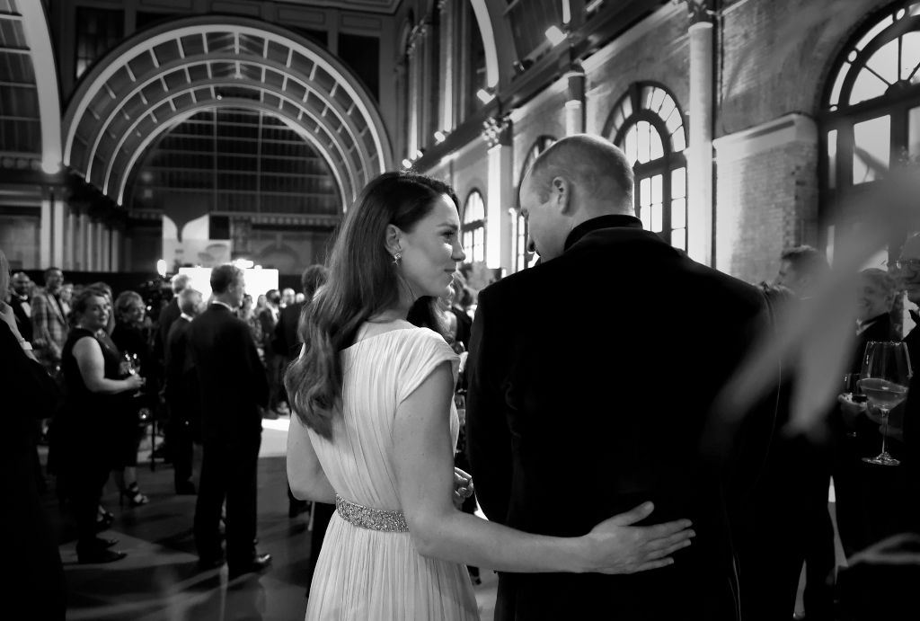 A troca de afeto entre Kate Middleton e William eternizada nestas fotos