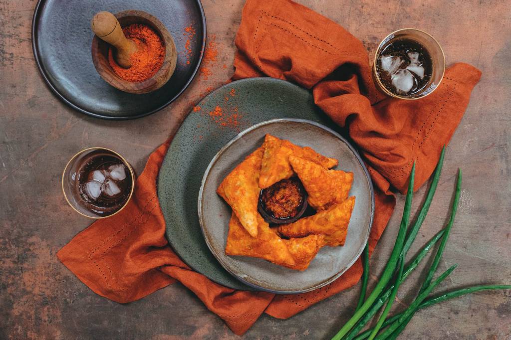 Receber Novembro – Espaço Utomi Chamuças de camarão