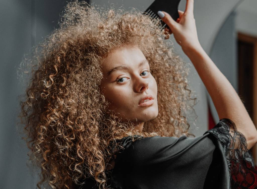 8 mitos e verdades sobre a saúde dos cabelos que você precisa conhecer