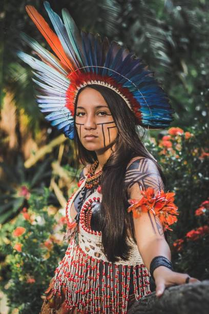 Indígena do povo Sateré Mawé, Samela é estudante de Biologia na Universidade do Estado do Amazonas, ativista ambiental no Fridays For Future Brasil, jovem comunicadora na APIB (Articulação dos Povos Indígenas do Brasil) e da ANMIGA (Articulação Nacional das Mulheres Indígenas Guerreiras da Ancestralidade), além de apresentadora no Canal Reload Indígena do povo Sateré Mawé, Samela é estudante de Biologia na Universidade do Estado do Amazonas, ativista ambiental no Fridays For Future Brasil, jovem comunicadora na APIB (Articulação dos Povos Indígenas do Brasil) e da ANMIGA (Articulação Nacional das Mulheres Indígenas Guerreiras da Ancestralidade), além de apresentadora no Canal Reload