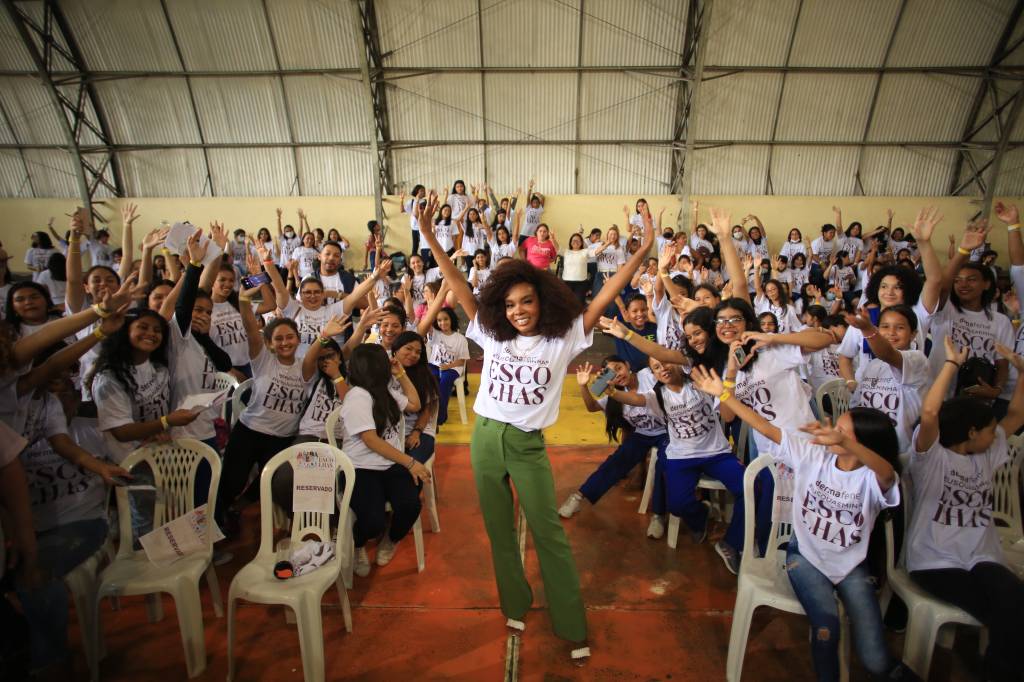 Thelma Assis – evento sobre pobreza menstrual Thelma Assis - evento sobre pobreza menstrual