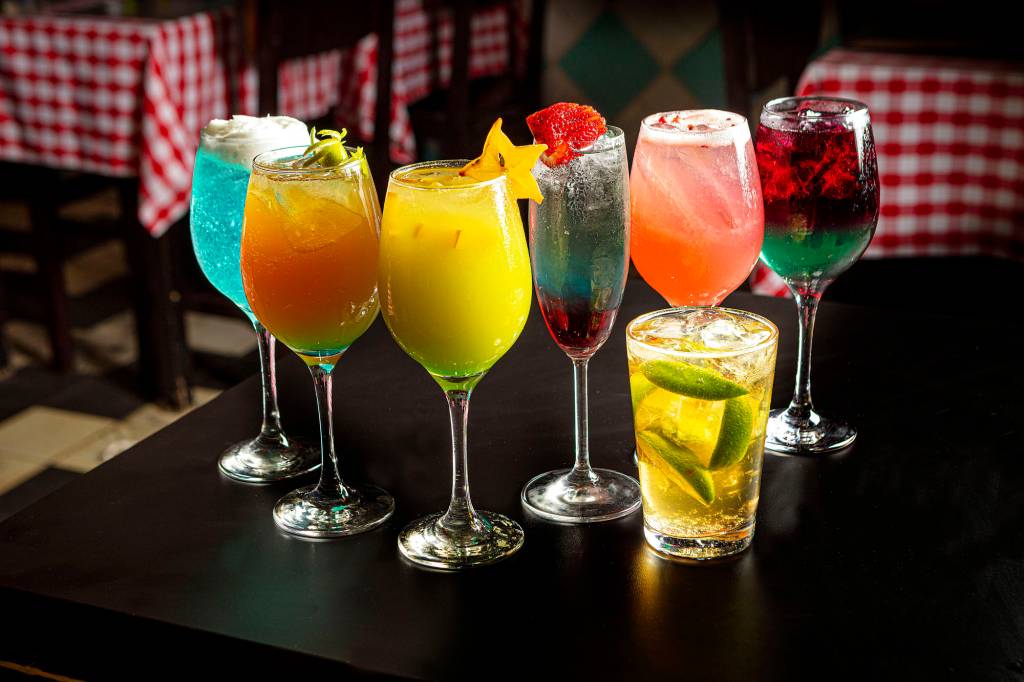 Drinques temáticos e clássicos para animar a Copa do Mundo 2022