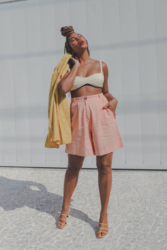 moda-verao-beachwear-look-de-trabalho Roube o look: Lari Cunegundes mostra como usar o beachwear no dia a dia