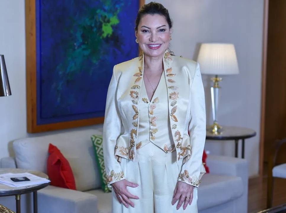 Look de Janja para a posse de Lula.