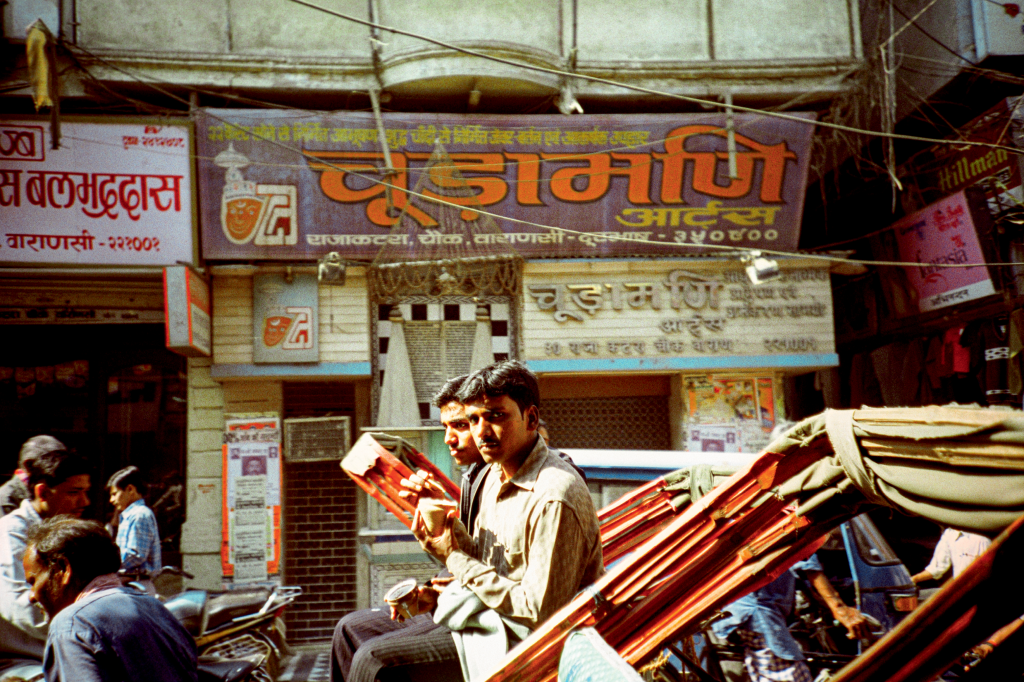 Rickshaw no centro de Varanasi