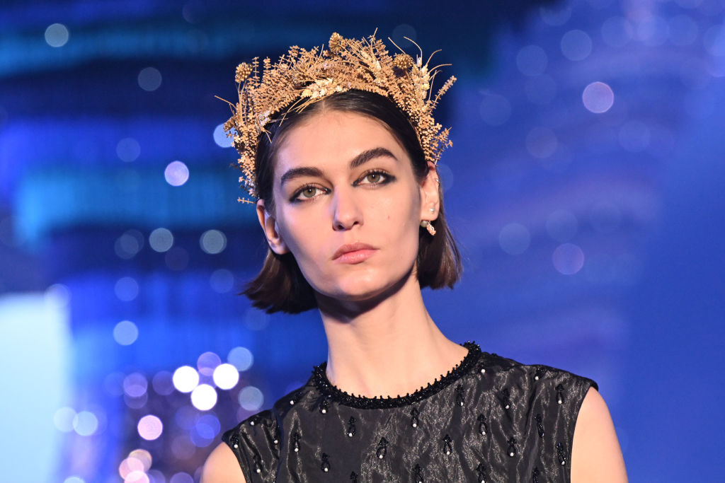 Christian Dior : Runway – Paris Fashion Week – Womenswear Fall Winter 2023-2024 tiaras dior - paris fashion week