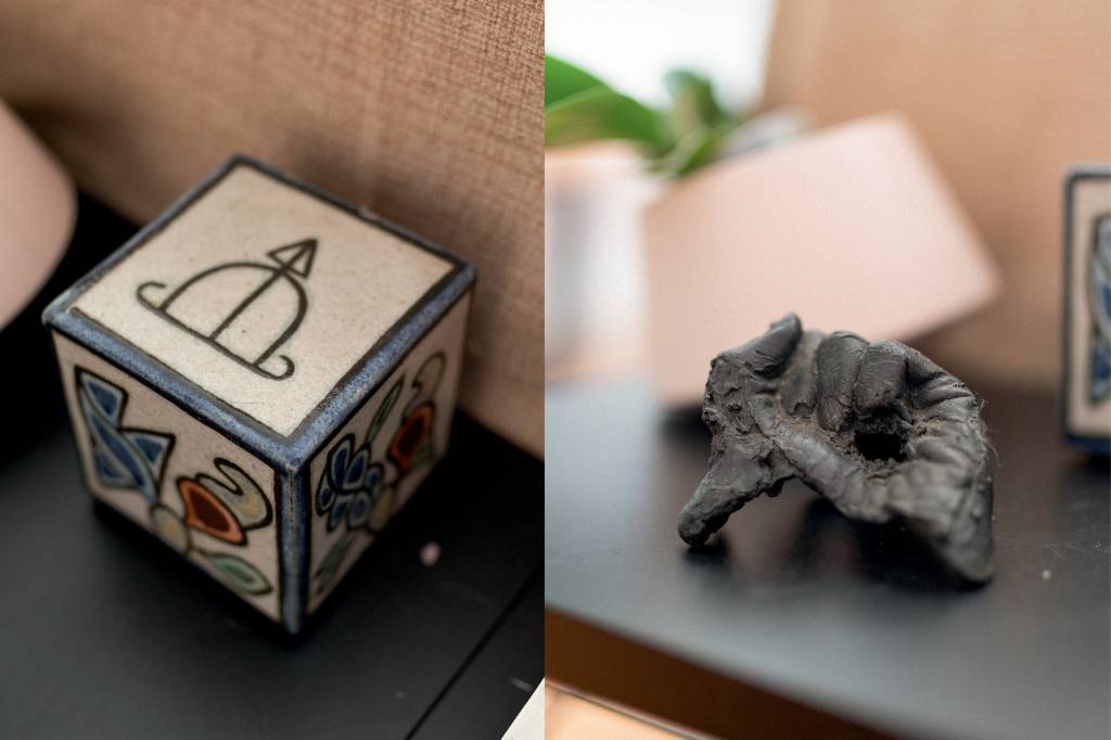 Indoor – O apartamento da curadora Carollina Lauriano erâmica da Oficina Brennand, do Recife, e obra da paulista Dora Smék