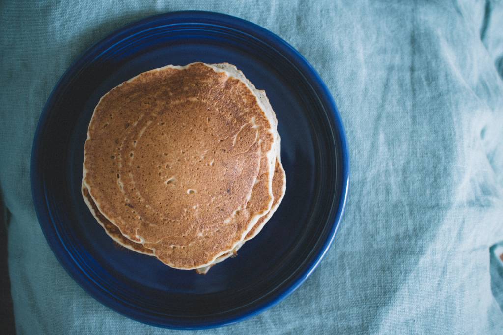 A panqueca de banana é perfeita para saciar a vontade de doce.