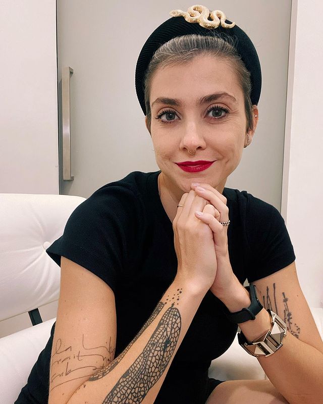 tiara-acessorios-pixie Transição: ideias de penteados do pixie para o bob.