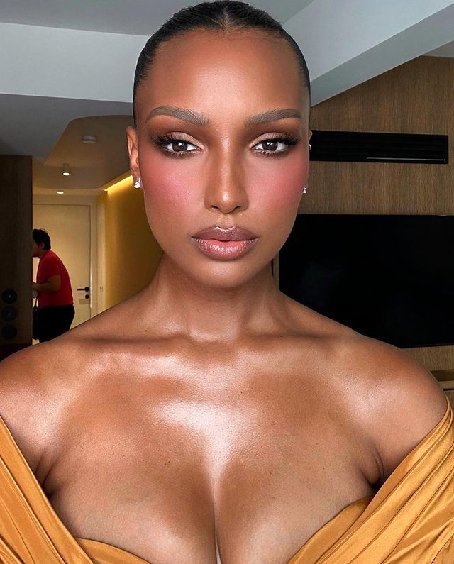 Jasmine Tookes em Cannes 2023.