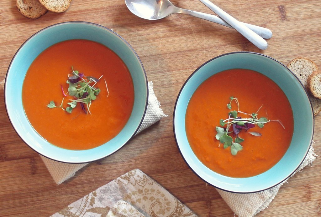 Receita de sopa de tomate cremosa