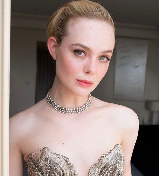Beleza de Elle Fanning no Festival de Cannes 2023.