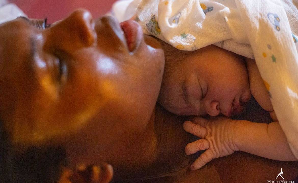 Luana Génot e o filho Hugo.