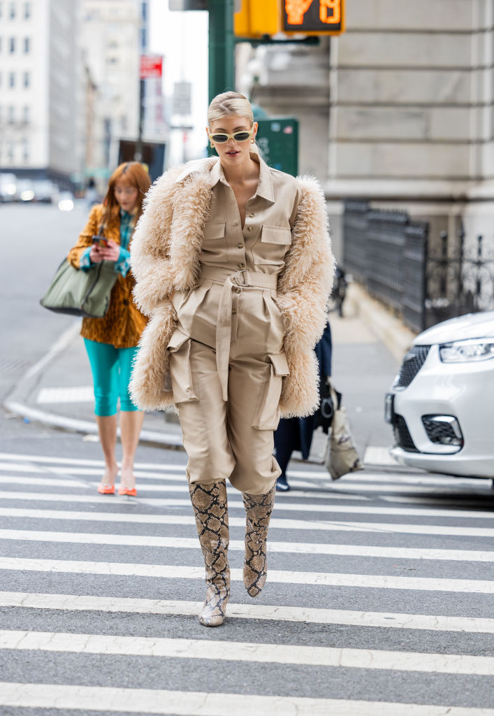 Street Style – February 2023 – New York Fashion Week Modelos de botas que são hit em qualquer estação do ano