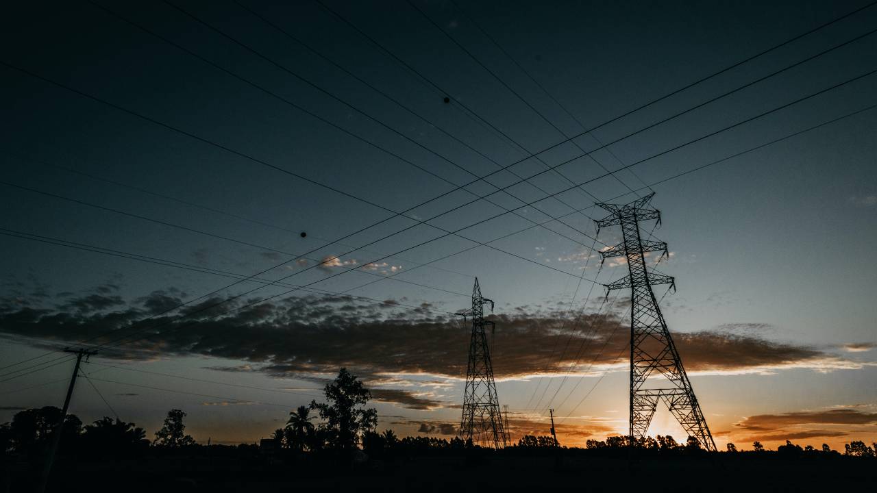 São Paulo e mais 19 estados sofrem queda de energia