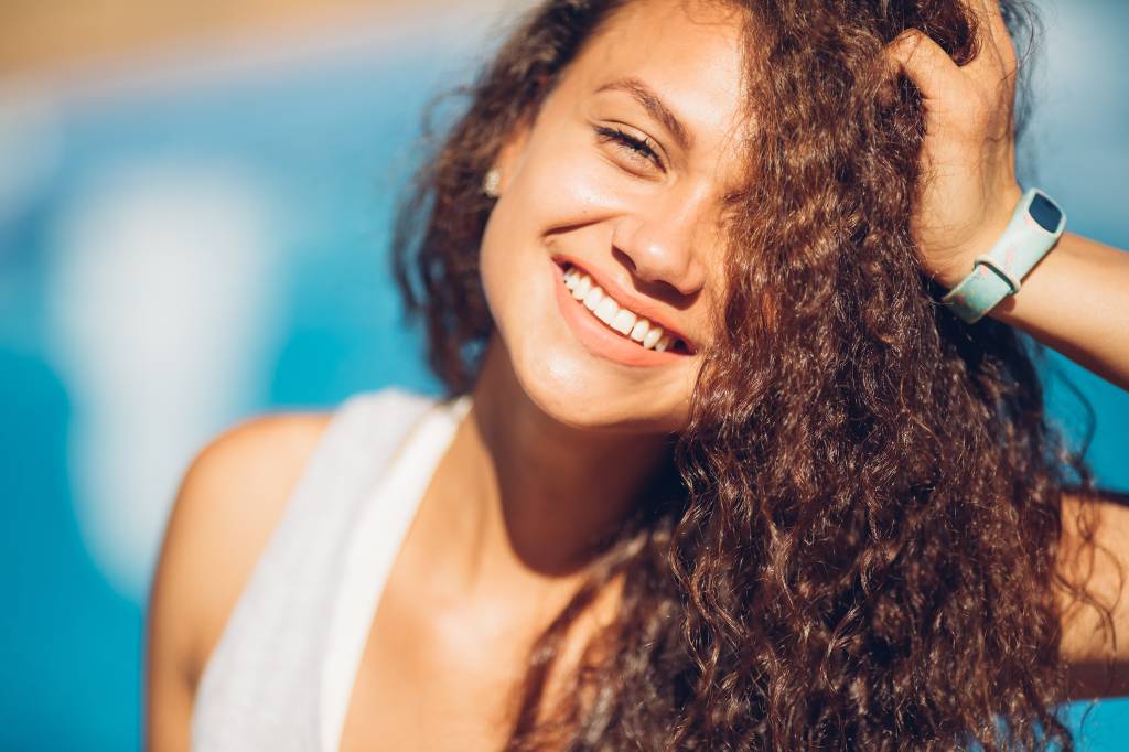 3 motivos para usar protetor solar capilar