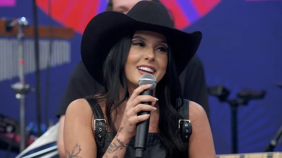 “Já chorei muito”, diz Ana Castela sobre ataques nas redes sociais