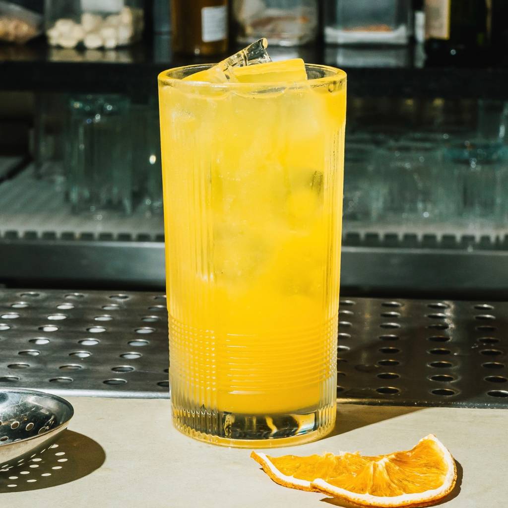 Highball Tropical, do Guilhotina Highball Tropical, do Guilhotina