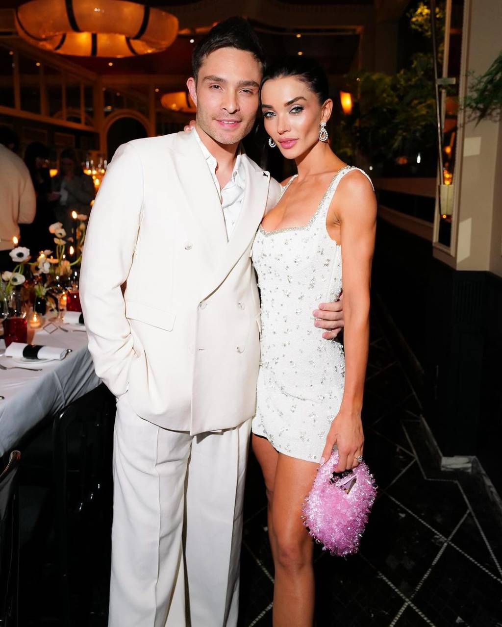 Ed Westwick e Amy Jackson famosos que casam em 2024 - Ed Westwick e Amy Jackson