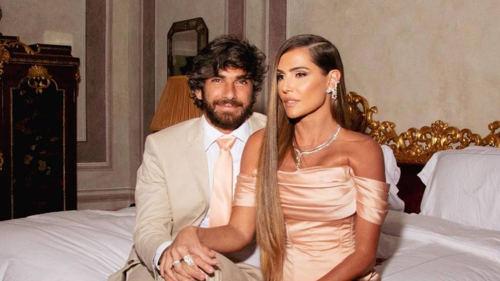 Deborah Secco e Hugo Moura confirmam divórcio após 9 anos de casamento