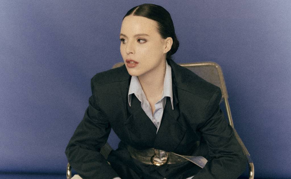 “A roupa deve servir ao indivíduo, não o contrário”, diz Cecília Gromann