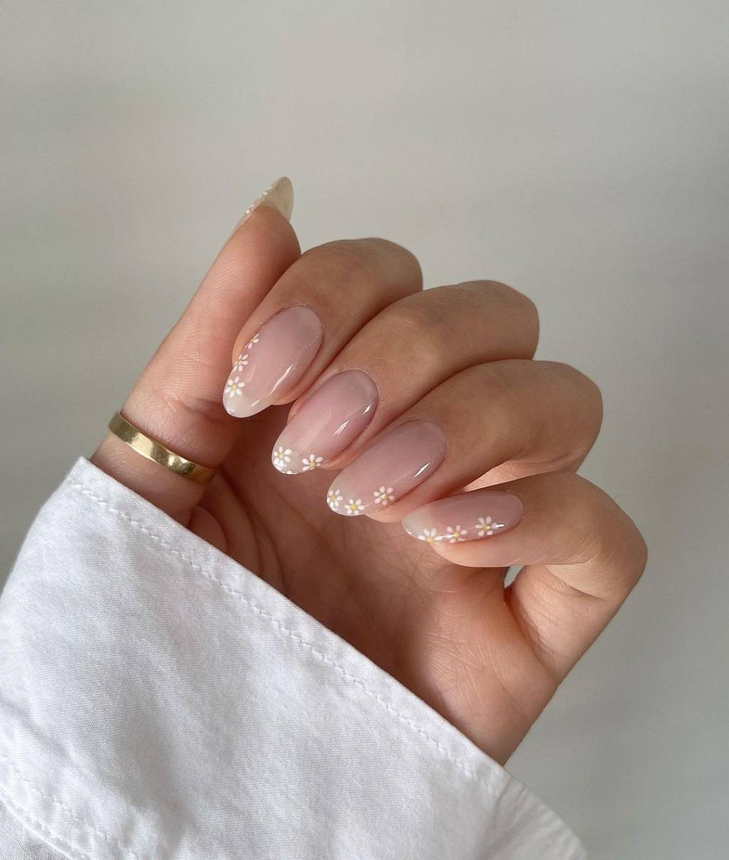 inspirações-unhas-delicadas-e-elegantes Unhas de gel delicadas e elegantes brancas