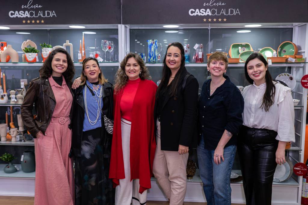 Helena Galante, Amanda Mello, Erica Pacheco e Time de Licenciamento do Grupo Abril