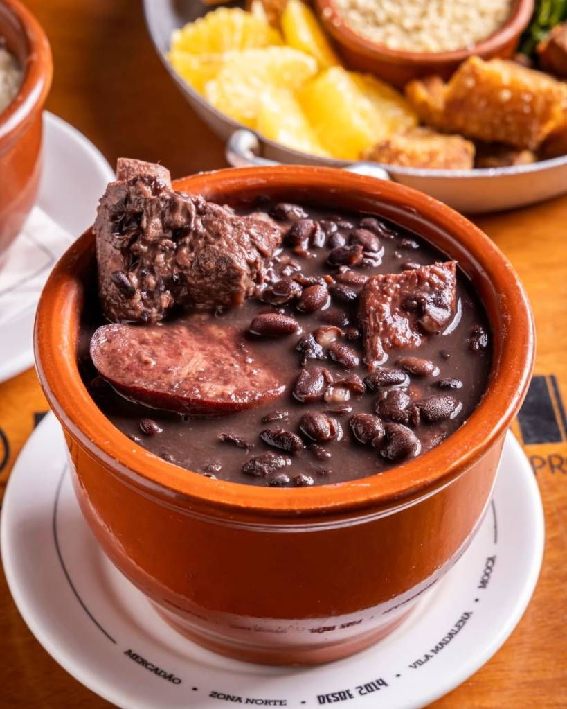 Feijoada para dois no cardápio das unidades do O Pasquim Bar e Prosa