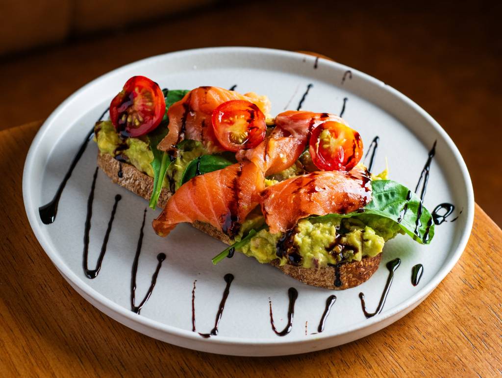 Receita de Tartine de Salmão, para o café da manhã ou lanche da tarde reforçado
