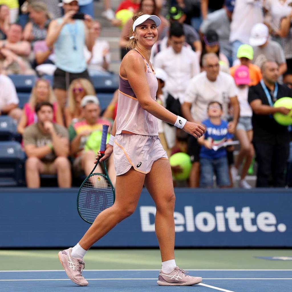 bia-haddad-tenis-uniforme US Open 2024: os uniformes que mais chamaram atenção na temporada