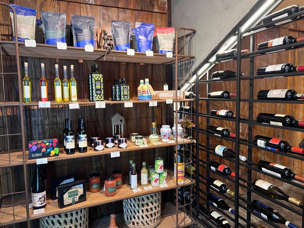 comer-bem-bons-vinhos-Manduque-Empório Espaço do empório do Manduque Massas