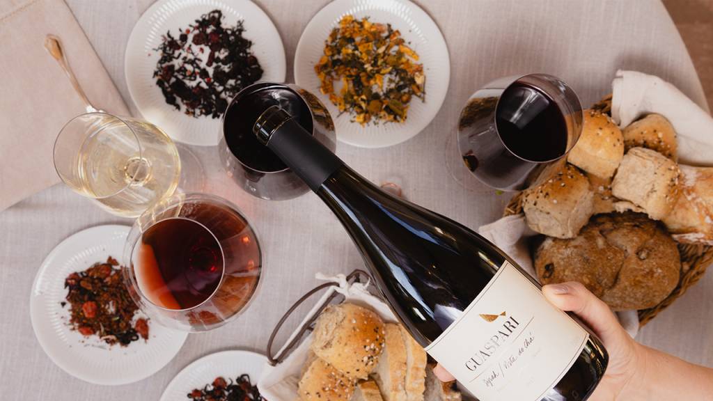 Uma experiência gastronômica inédita: vinho com chá
