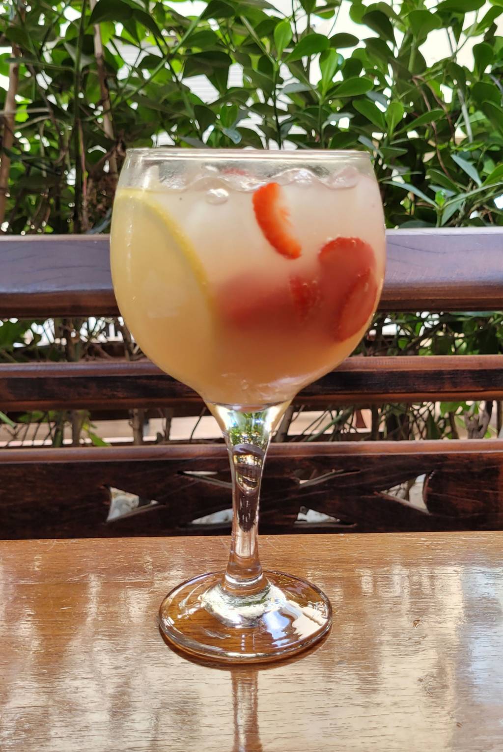 Limoncello Spritz Limoncello Spritz com morango
