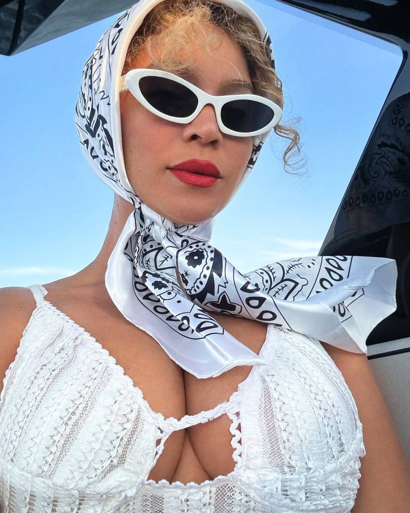 beyoncé-óculos-gatinho-tendência 5 óculos de sol que são tendência no Verão 2025