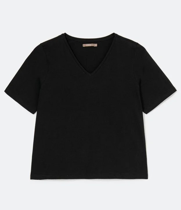 Camiseta preta plus size